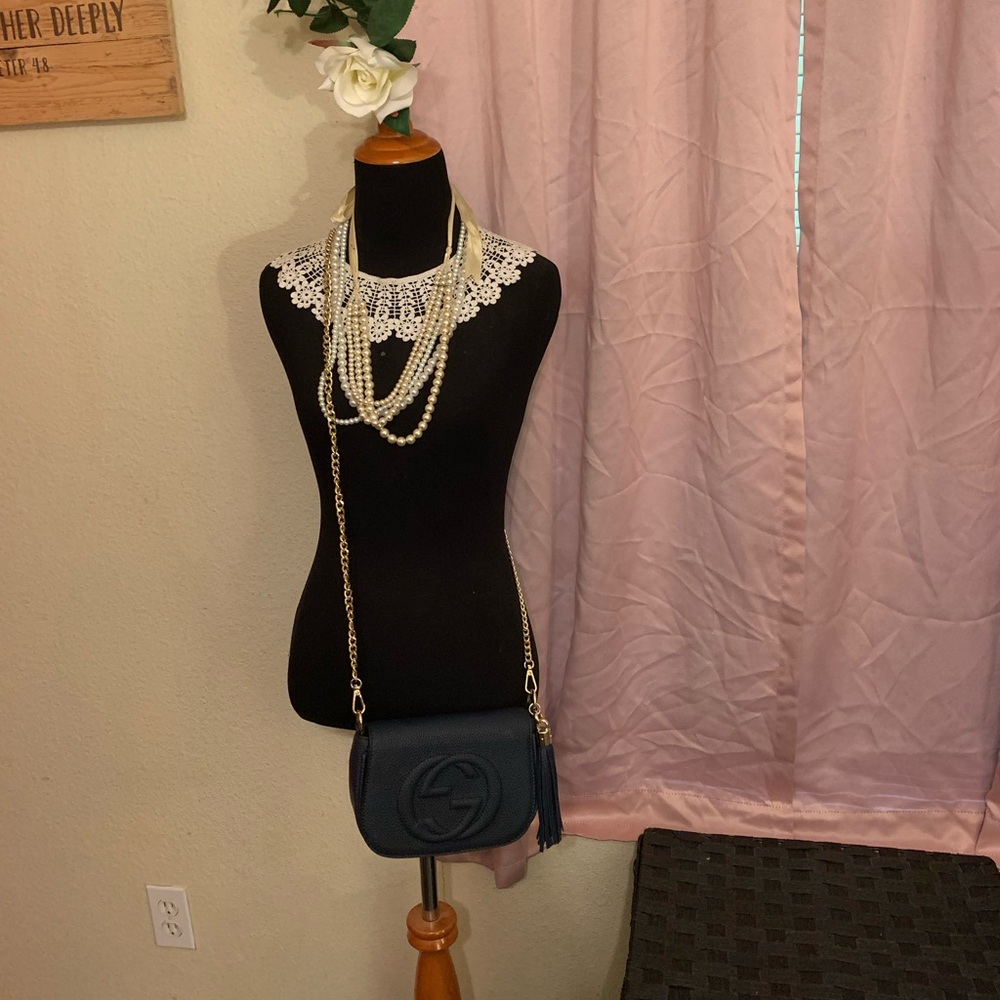 G crossbody bag